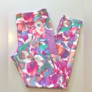 NWOT Xersion Girl’s 18 PLUS Active Leggings Pockets Quick-Dri Pastel Floral